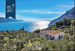 Luxurious panoramic villa in a high position above Brescia's shores of Lake Garda