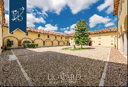 Prestigious residential estate with 10 hectares of vineyards in the renowned Oltrepò Paves