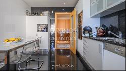 Apartment with balcony, for sale, in Porto, Portugal