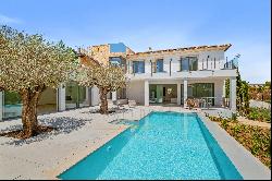 Designer new build villa in Sol de Mallorca in walking distance to beach and harbor