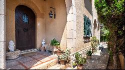 Villa with many possibilities for sale at Bullfighting arena are, Palma de Mallorca 07003