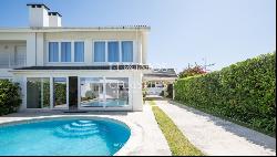 Sale: 3-bedroom villa with pool, on the 2nd line of the sea, in Miramar, V. N. Gaia, Port