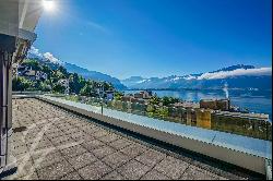 Penthouse of 180sqm with a panoramic view of the lake