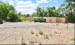 428 Theodora Street, Taos NM 87571