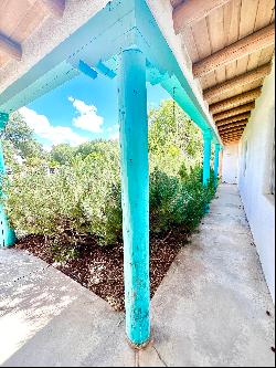 428 Theodora Street, Taos NM 87571