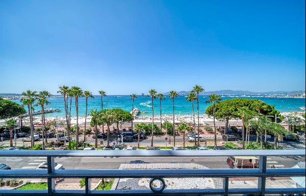 Cannes Croisette - Luxury 2 beds apartment with sea view.