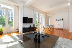 Flat, 4 bedrooms, for Sale