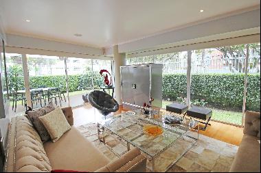 Luxury duplex  with fine finishes in park area of San Isidro