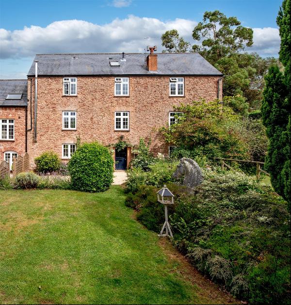 A beautifully converted mill in a superb setting between the Quantock and Brendon Hills wi