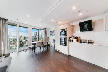 A bright and spacious 3 bedroom apartment to rent in Altitude Point, E1