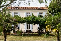 CHARMING CHARACTER RESIDENCE NEAR ROYAN