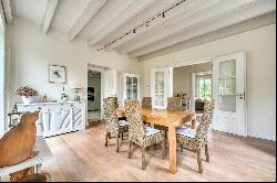 CHARMING CHARACTER RESIDENCE NEAR ROYAN