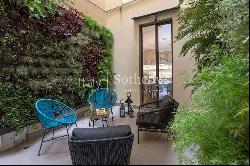 Mona Lisa apartment with courtyard in the heart of Florence