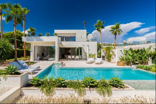 Delectable Villa in Las Colina