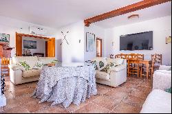 Penthouse in Arenal with a fantastic terrace and parking