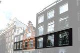 COSMOPOLITAN APARTMENT IN AMSTERDAM'S HISTORIC CITY CENTRE