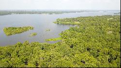 Perfect Nature Lovers Waterfront Lot in East Texas!