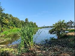 Perfect Nature Lovers Waterfront Lot in East Texas!