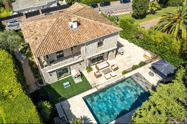 Refurbished 5-bedroom Villa in Le Cannet