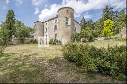 Deux-sévres – Magnificent castle for sale