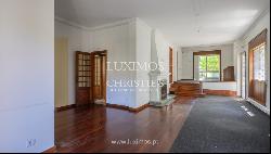 House with garden, for sale, in Lordelo do Ouro, Porto, Portugal