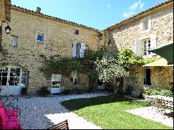 WINE PROPERTY in Drôme Provençale, 29 ha of AOP Grignan-les-Adhémar and AOP Côtes du Rhôn