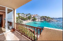 Spacious apartment in Illetas in first sea line with sea and beach access