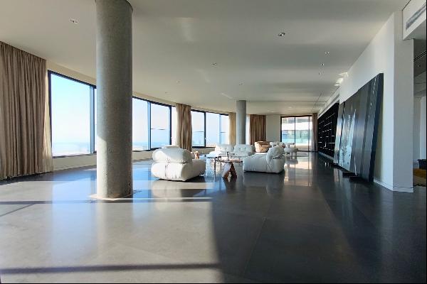 Magnificent Mini-Penthouse with Panoramic Sea Views