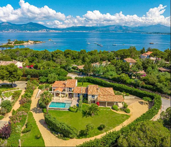 Two luxury villas with pool, Isolella peninsula / Gulf of Ajaccio