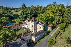 Beautiful 850 m² Chateau with pool and outbuildings near Périgueux