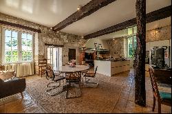 Beautiful 850 m² Chateau with pool and outbuildings near Périgueux