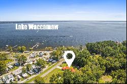 250 Waccamaw Shores Road, Lake Waccamaw NC 28450