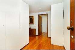 Flat, 3 bedrooms, for Sale