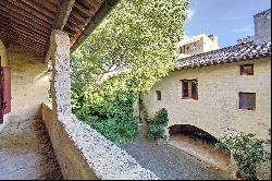 UZES - Charming stonebuilt house