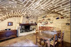 UZES - Charming stonebuilt house