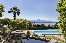 Villa in an exceptional location with panoramic views of the lake and the Alps