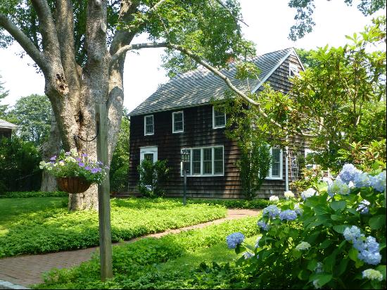 32 Sag Harbor Road, East Hampton, NY, 11937, USA