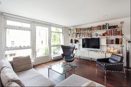 An exceptional terraced house with extensive outdoor space in the heart of Marylebone. Thi