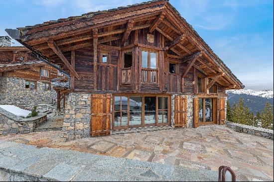 Beautiful chalet in a sought-after area in Courchevel 1850.