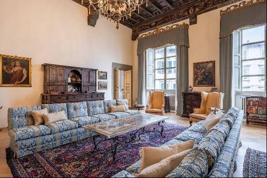 Finely restored apartment near Piazza Anfiteatro in Lucca