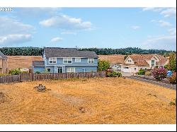 525 NW Mt Bachelor St, McMinnville OR 97128