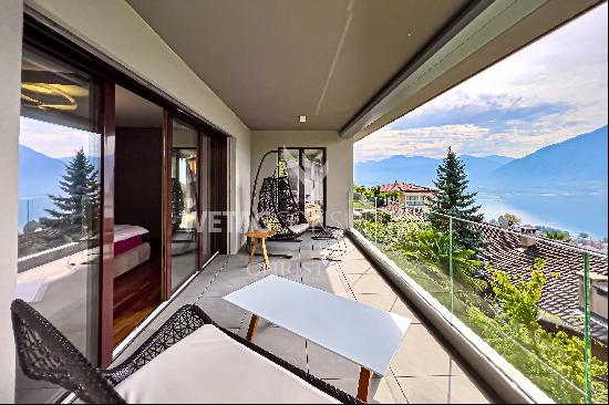 Luxury apartment with beautiful terrace & lake view in Minusio for sale