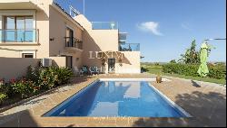 Magnificent 3 bedroom villa with sea view for sale in Olhao, Algarve