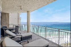 Large Rental-Restricted Condo With Endless Gulf Views And Amenities  