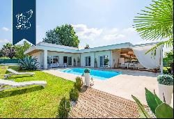 Luxury villa with a garden just ten km from Malpensa's international airport