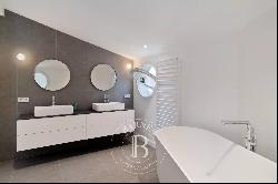 ANGLET CHAMBRE D'AMOUR, SUPERB APARTMENT LIKE A HOUSE SEA VIEW