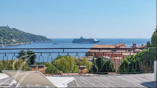 ROOF TOP FACING THE BAY OF VILLEFRANCHE-SUR-MER