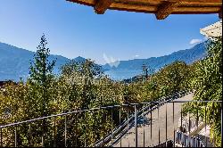 Charming villa with view over Lake Maggiore for sale in Locarno-Monti