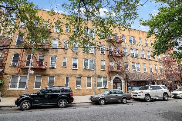 Income-producing property in the heart of prime Astoria! This special four story building 