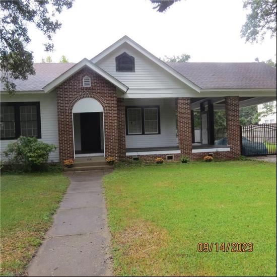 1120 Dauphin Street, Mobile AL 36604